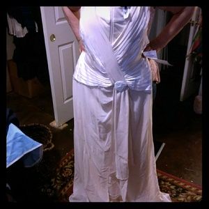 Evening gown- cream 18w